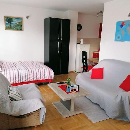 Good Host Apartment Баня Лука Екстериор снимка