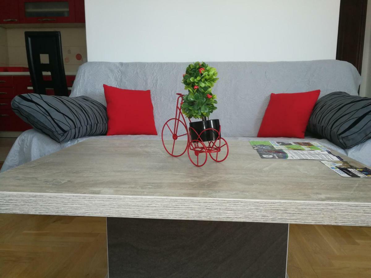 Good Host Apartment Баня Лука Екстериор снимка