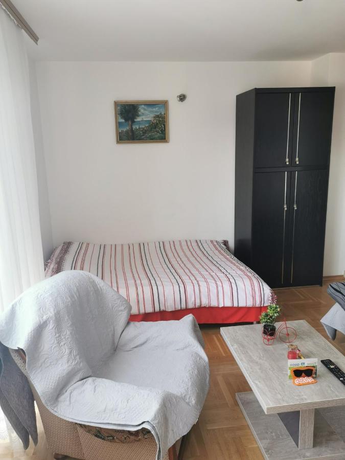 Good Host Apartment Баня Лука Екстериор снимка