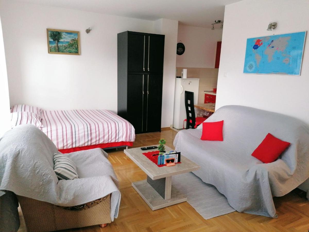 Good Host Apartment Баня Лука Екстериор снимка