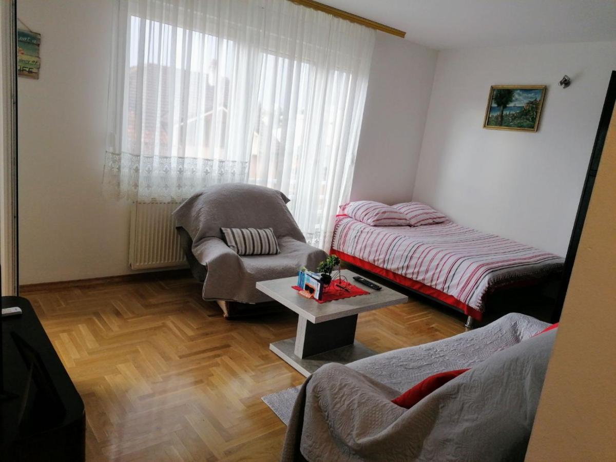 Good Host Apartment Баня Лука Екстериор снимка
