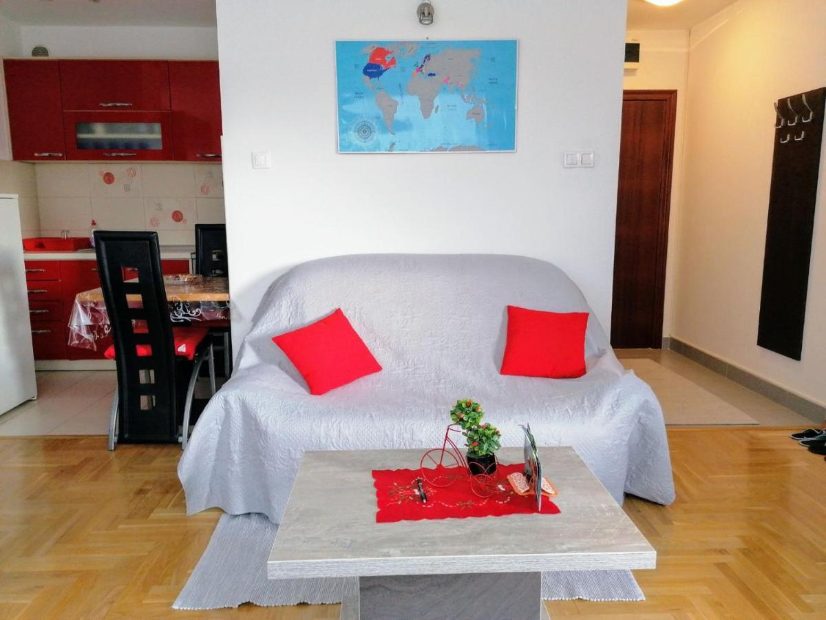 Good Host Apartment Баня Лука Екстериор снимка